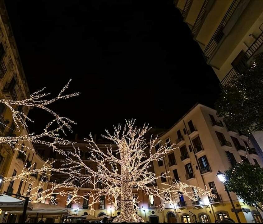 Oasi Al Centro Con Parcheggio Bed and Breakfast Salerno Eksteriør billede