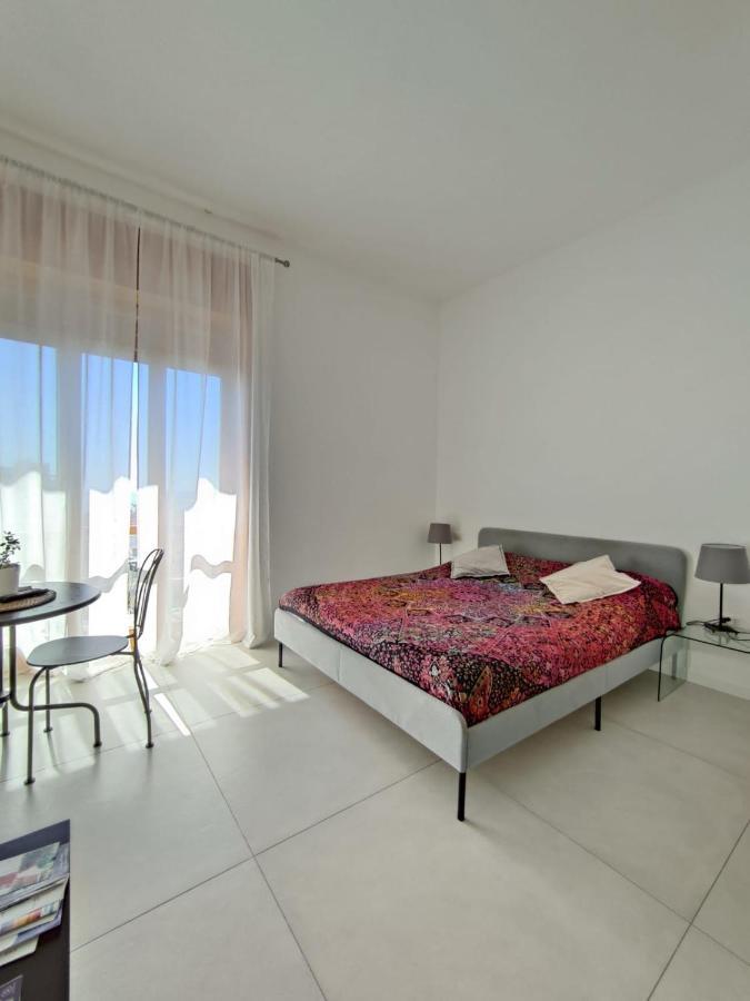 Oasi Al Centro Con Parcheggio Bed and Breakfast Salerno Eksteriør billede