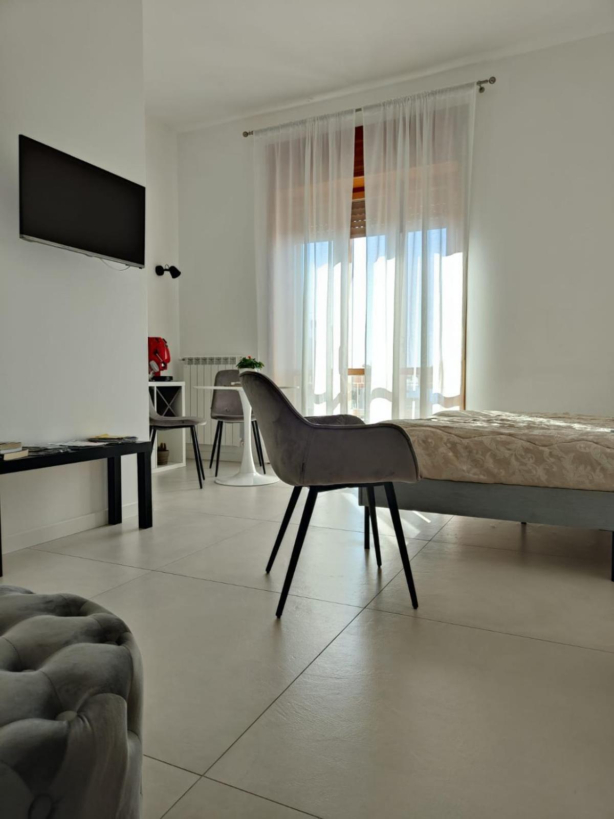 Oasi Al Centro Con Parcheggio Bed and Breakfast Salerno Eksteriør billede